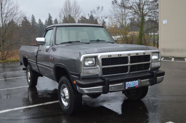 1993 Dodge Ram 2500 - photo 9