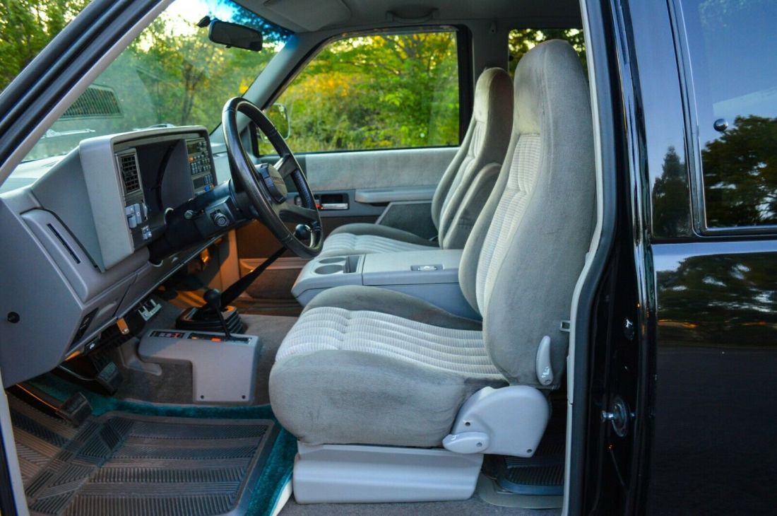 1994 Chevrolet Silverado 3500 ~ 4X4 ~ 33K MILES - photo 13