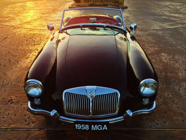 1958 MG MGA Show quality restoration with attention to detail - photo 3