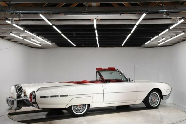 1962 Ford Thunderbird Roadster - photo 3