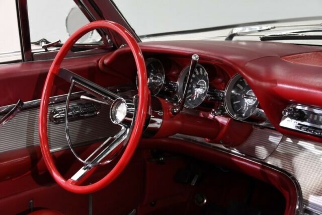 1962 Ford Thunderbird Roadster - photo 9