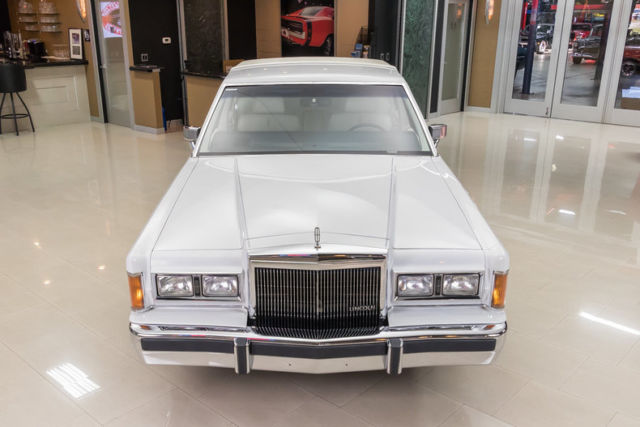 1989 Lincoln Town Car Signature - photo 7