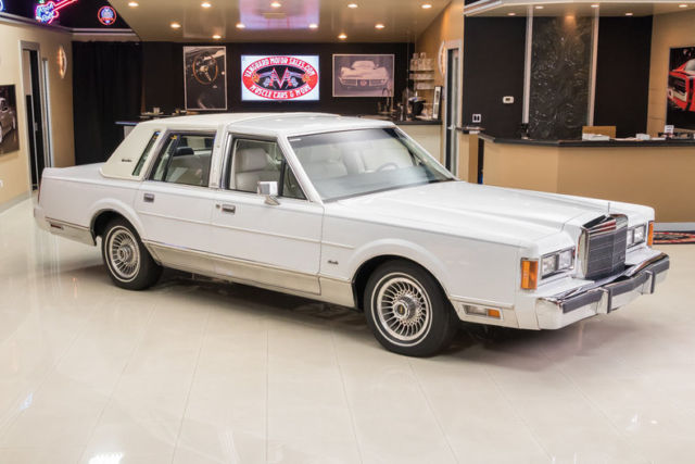 1989 Lincoln Town Car Signature - photo 9
