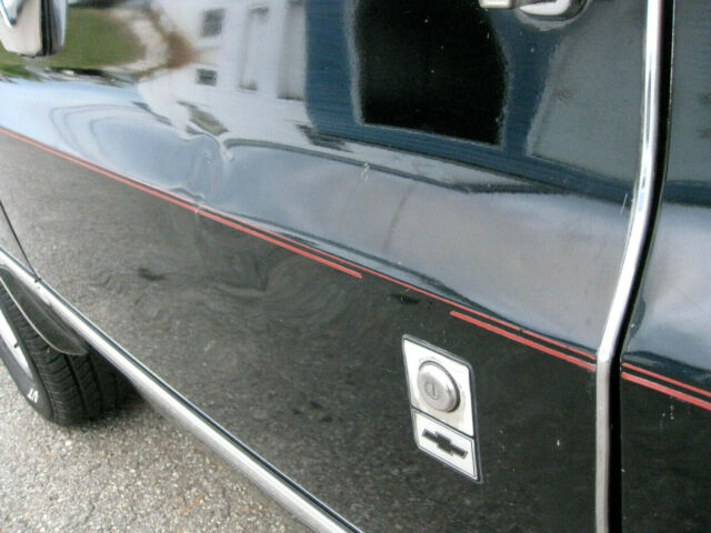 1987 Chevrolet C/K Pickup 1500 SILVERADO - photo 9