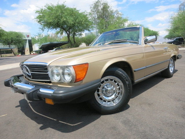 1983 Mercedes-Benz SL-Class 380SL Convertible - photo 2