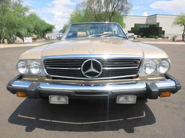 1983 Mercedes-Benz SL-Class 380SL Convertible - photo 3
