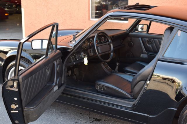1989 Porsche 911 C4 COUPE - 3.6 LITER - 5SPEED - photo 11