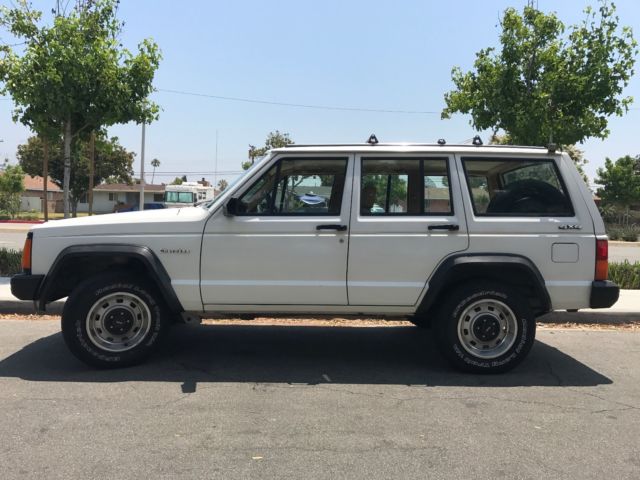 1988 Jeep Cherokee - photo 5
