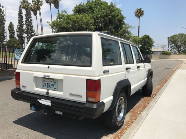 1988 Jeep Cherokee - photo 7