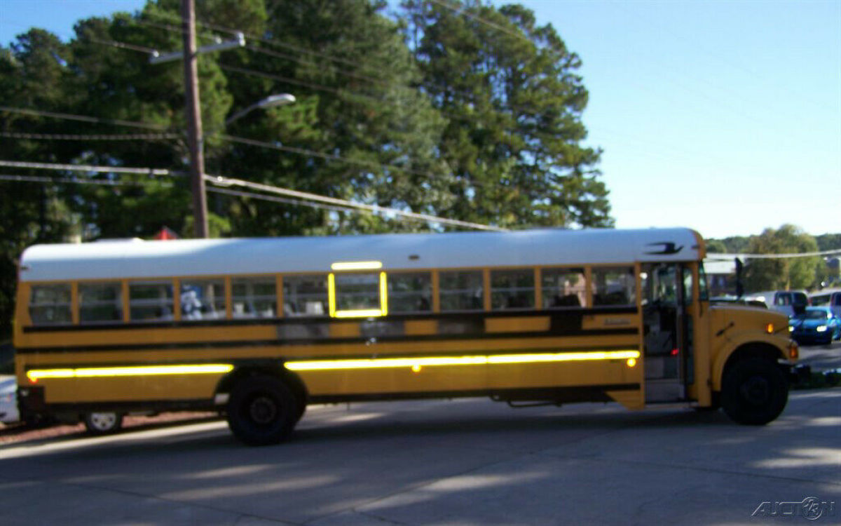 1991 Ford International 7.3L 3000/3800 72 PASSENGER SCHOOL BUS ROCK SOLID - photo 9