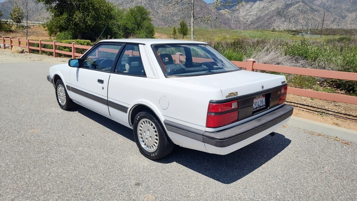 1986 Mazda 626 Deluxe 2.0i Coupe - photo 6