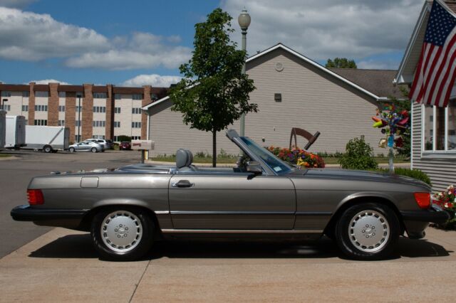 1989 Mercedes-Benz 500-Series - 560SL Roadster - 41K Actual Miles - photo 4