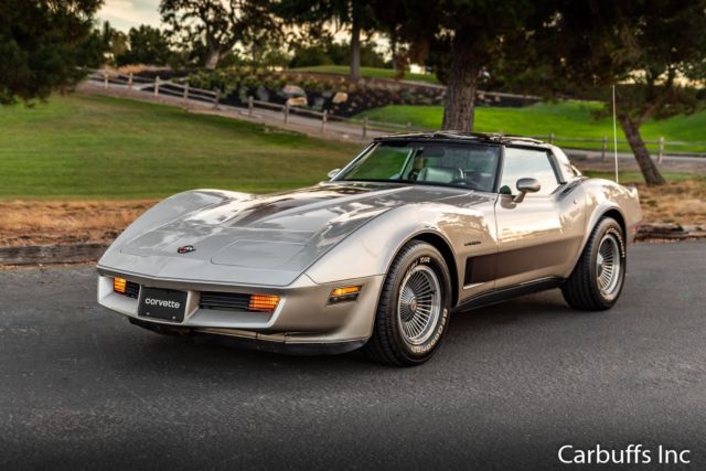 1982 Chevrolet Corvette Collectors Edition - photo 3