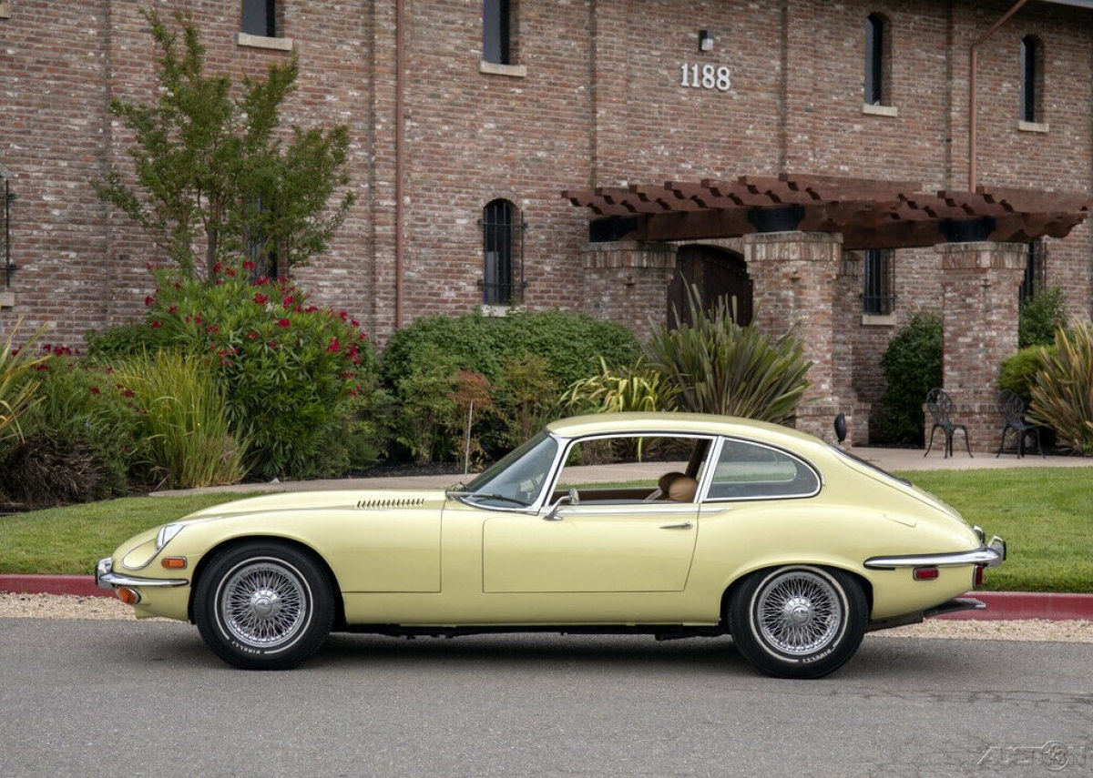 1971 Jaguar E-Type V12 Coupe - photo 2