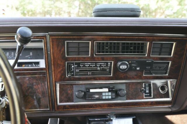 1984 Oldsmobile Eighty-Eight 4 door ht - photo 11