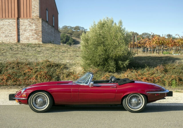 1973 Jaguar E-Type V12 Roadster - photo 2