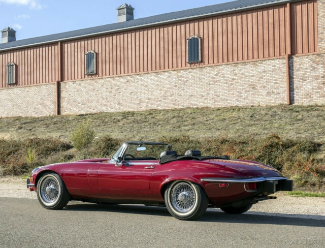 1973 Jaguar E-Type V12 Roadster - photo 3