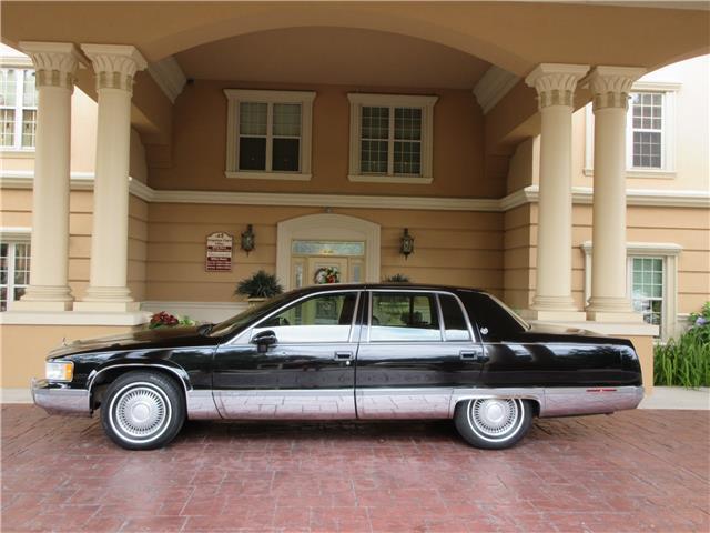 1 owner / gorgeous / climate controlled garage kept / 100 pics 1994 Cadillac Fleetwood --