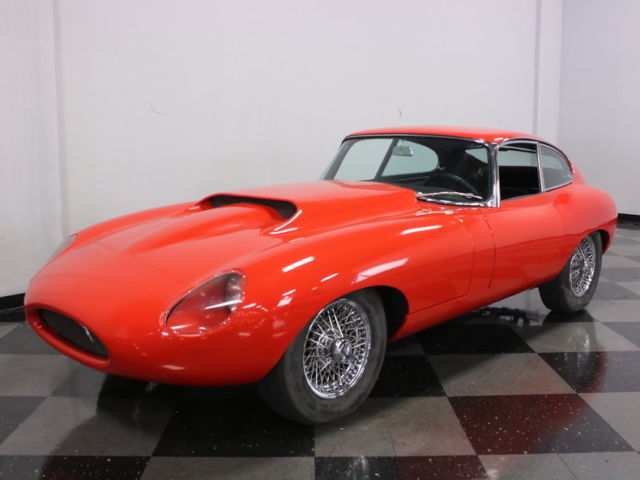1 OWNER (JAG ENTHUSIAST), 18K ORIGINAL MILES, NOW W/ A FORD 5.O CRATE/AOD TRANS 1964 Jaguar XKE