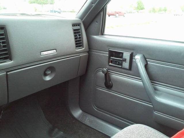 1983 Chevrolet Cavalier 4 DOOR SEDAN - photo 3