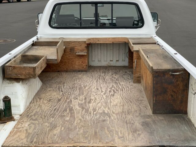 1992 Dodge Ram 2500 - photo 6