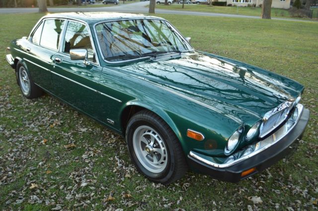 1983 Jaguar XJ6 4 door sedan - photo 2