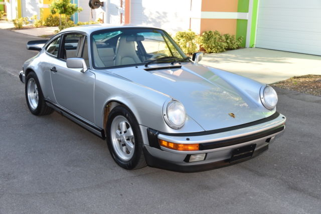 1 OWNER Silver Anniversary EXCEPTIONAL Service history books tools pump 1989 Porsche 911 Silver Anniversary.