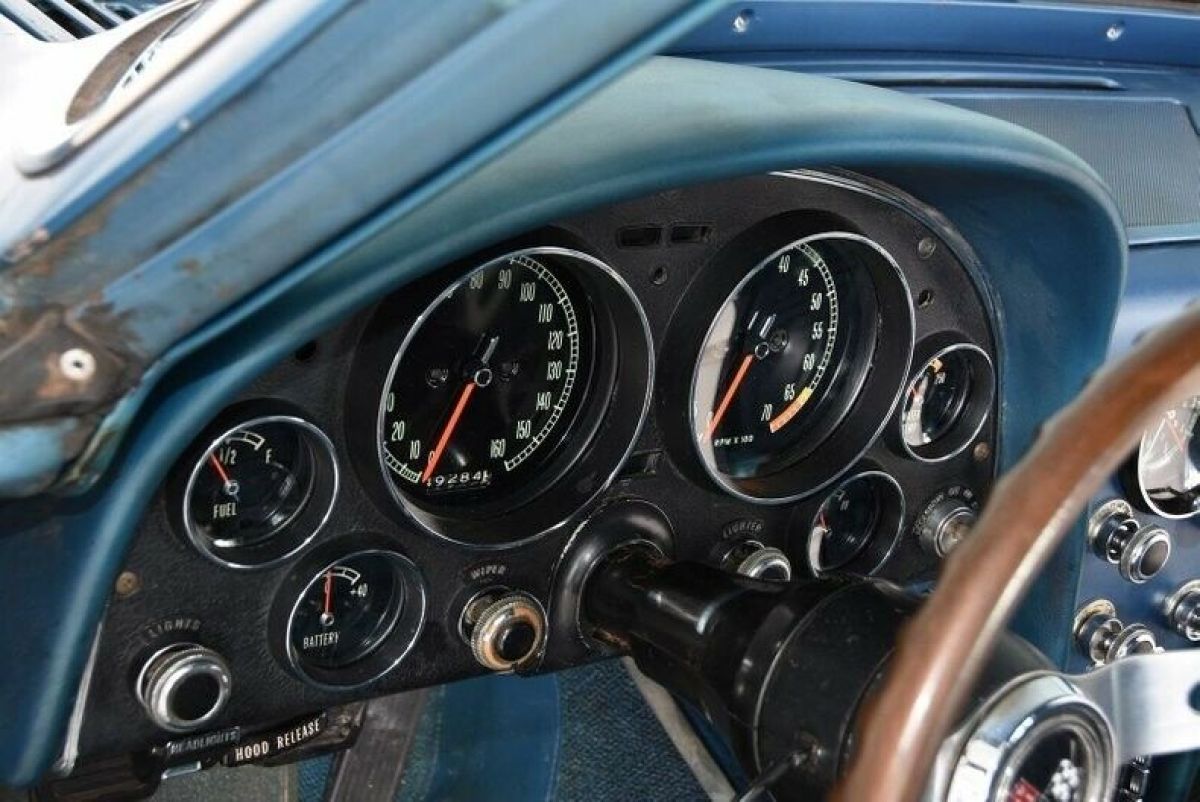1967 Chevrolet Corvette - photo 2