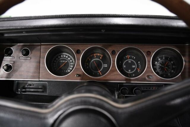 1970 Dodge Challenger R/T SE - photo 2