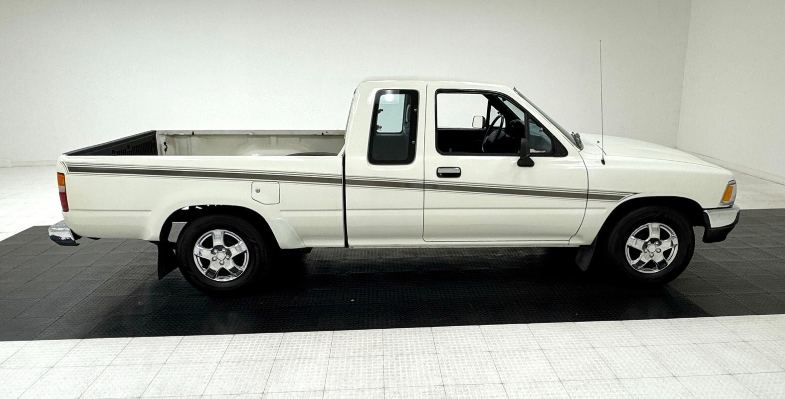 1993 Toyota Extended Cab Pickup - photo 6