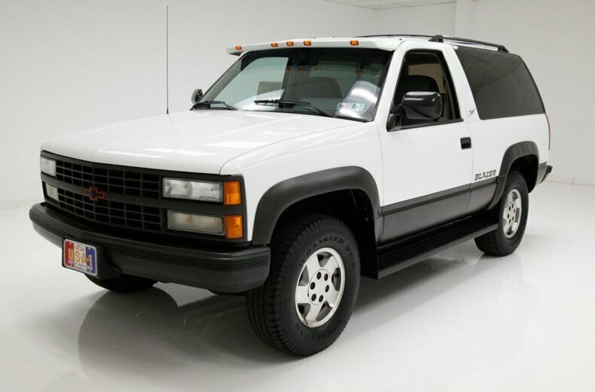 1 Owner/5.7 Liter V8/4 x 4 Power/Towing Package 1992 Chevrolet Blazer
