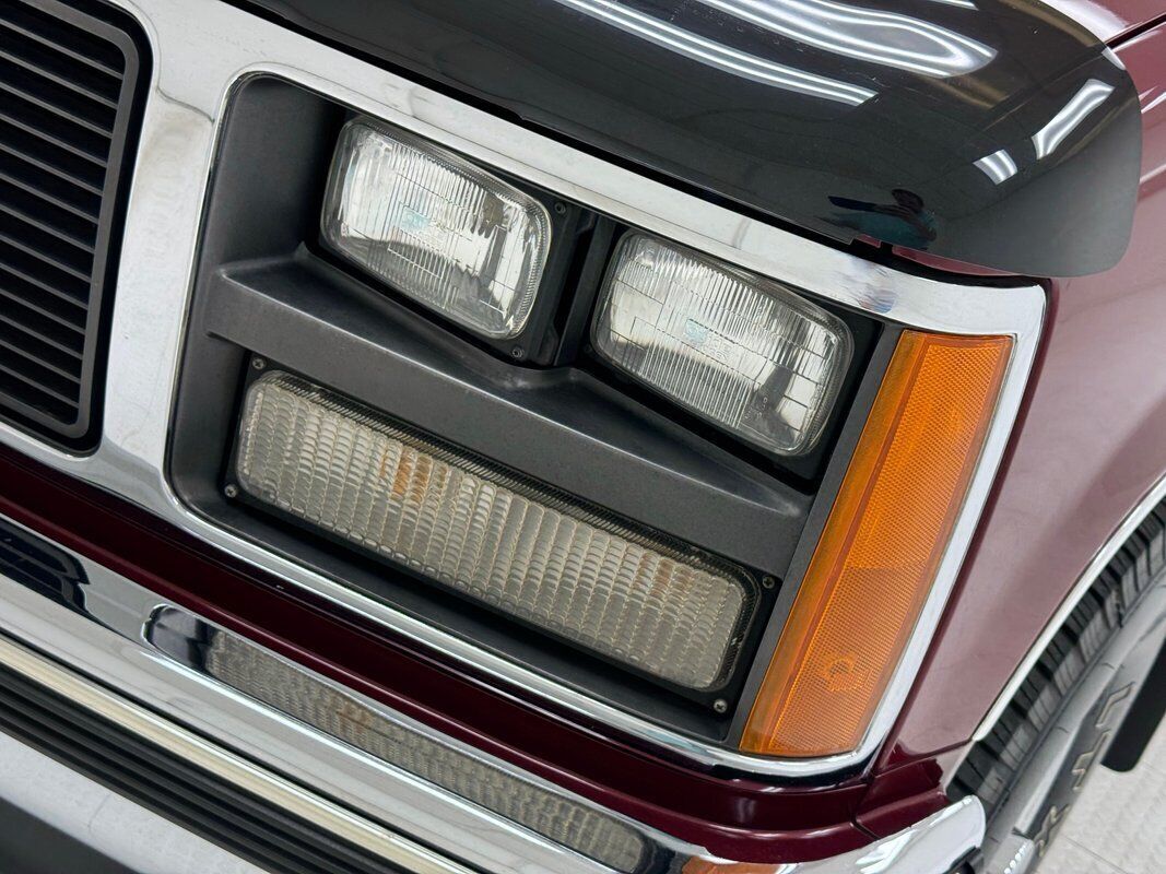1988 GMC 1500 SLE Sierra 4x4 Long Bed Pickup - photo 10