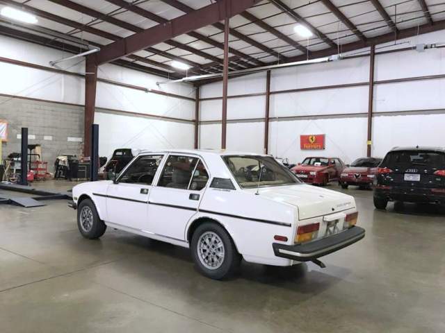 1978 Alfa Romeo 2000 Sport Sedan - photo 8