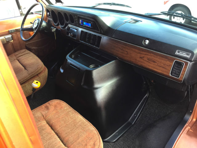 1983 Dodge Ram Van B150 CUSTOM SHOW STREET VAN CLOCKWORK ORANGE - photo 13