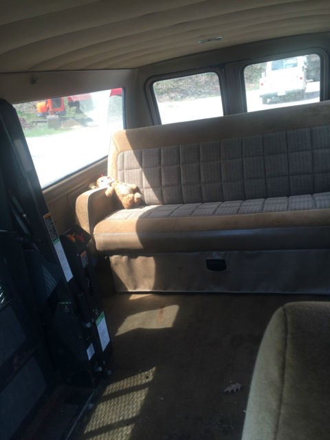 1988 Ford E-Series Van LT - photo 13
