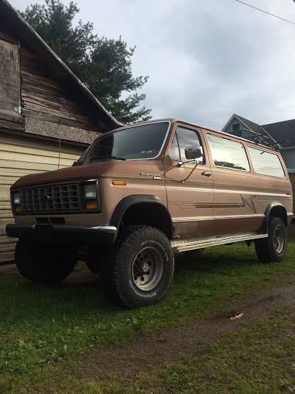 1988 Ford E-Series Van LT - photo 2