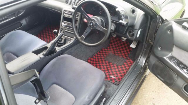 1992 Nissan GT-R - photo 2
