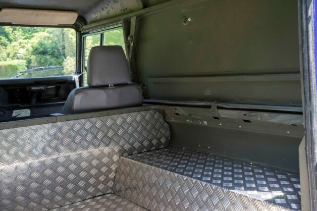 1987 Land Rover Defender LHD, 100% original and rust free - photo 10