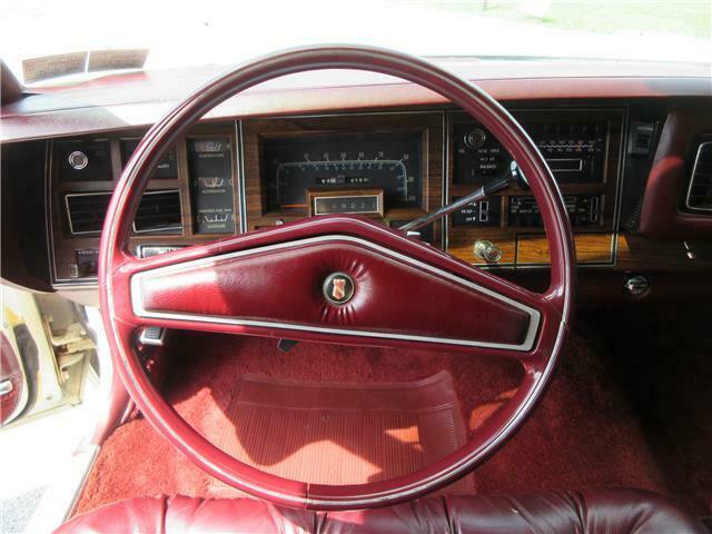 1977 Chrysler New Yorker Brougham - photo 12