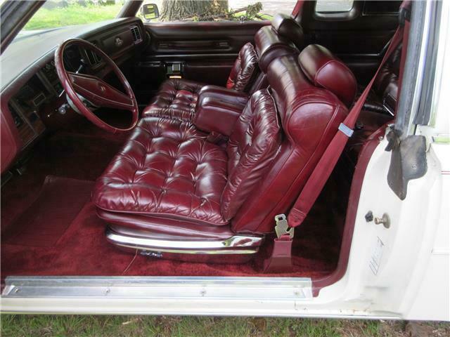 1977 Chrysler New Yorker Brougham - photo 9