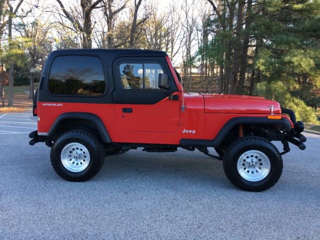 1993 Jeep Wrangler S Sport Utility 2-Door - photo 3