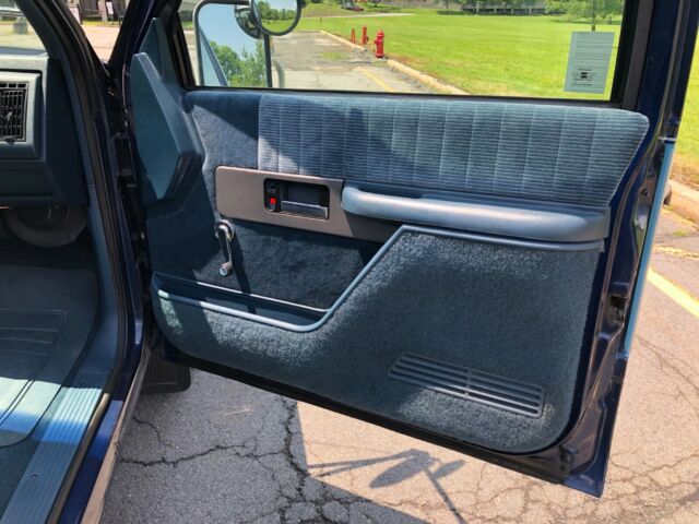 1993 GMC Sierra 2500 SLE - photo 11