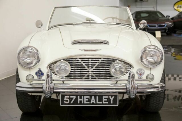 1957 Austin Healey 100/6 BN4 Roadster -- - photo 5