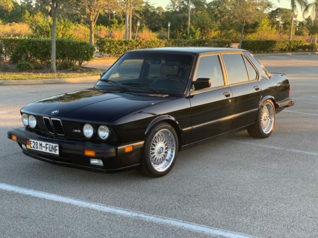 106k Miles. Meticulously maintained rare car, low reserve! 1988 BMW M5