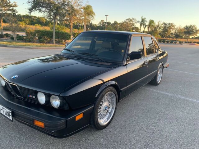 1988 BMW M5 - photo 2