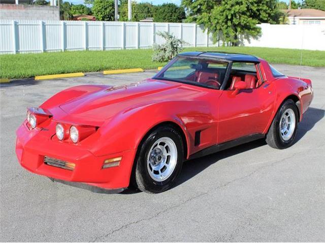 $10,750 Includes Shipping / Red Interior / Nice Car !!! 1981 Chevrolet Corvette --
