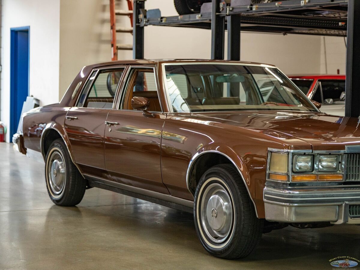 1979 Cadillac Seville V8 4 Door Sedan - photo 11