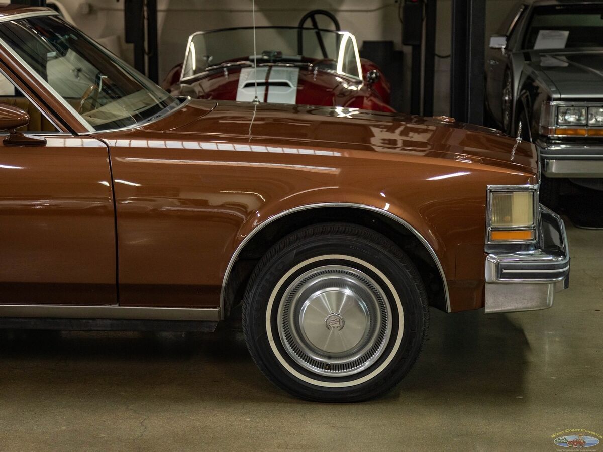 1979 Cadillac Seville V8 4 Door Sedan - photo 4