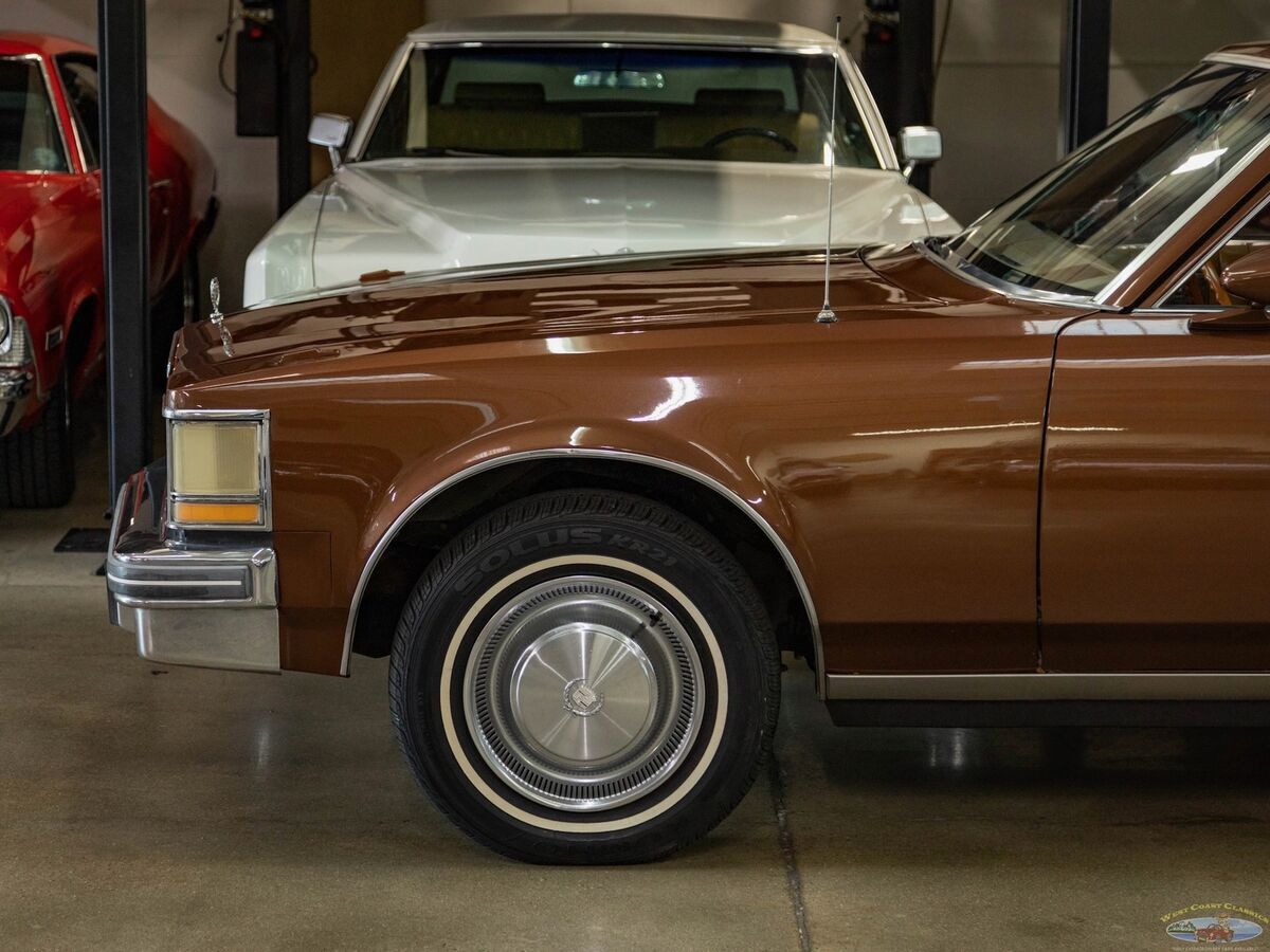 1979 Cadillac Seville V8 4 Door Sedan - photo 5