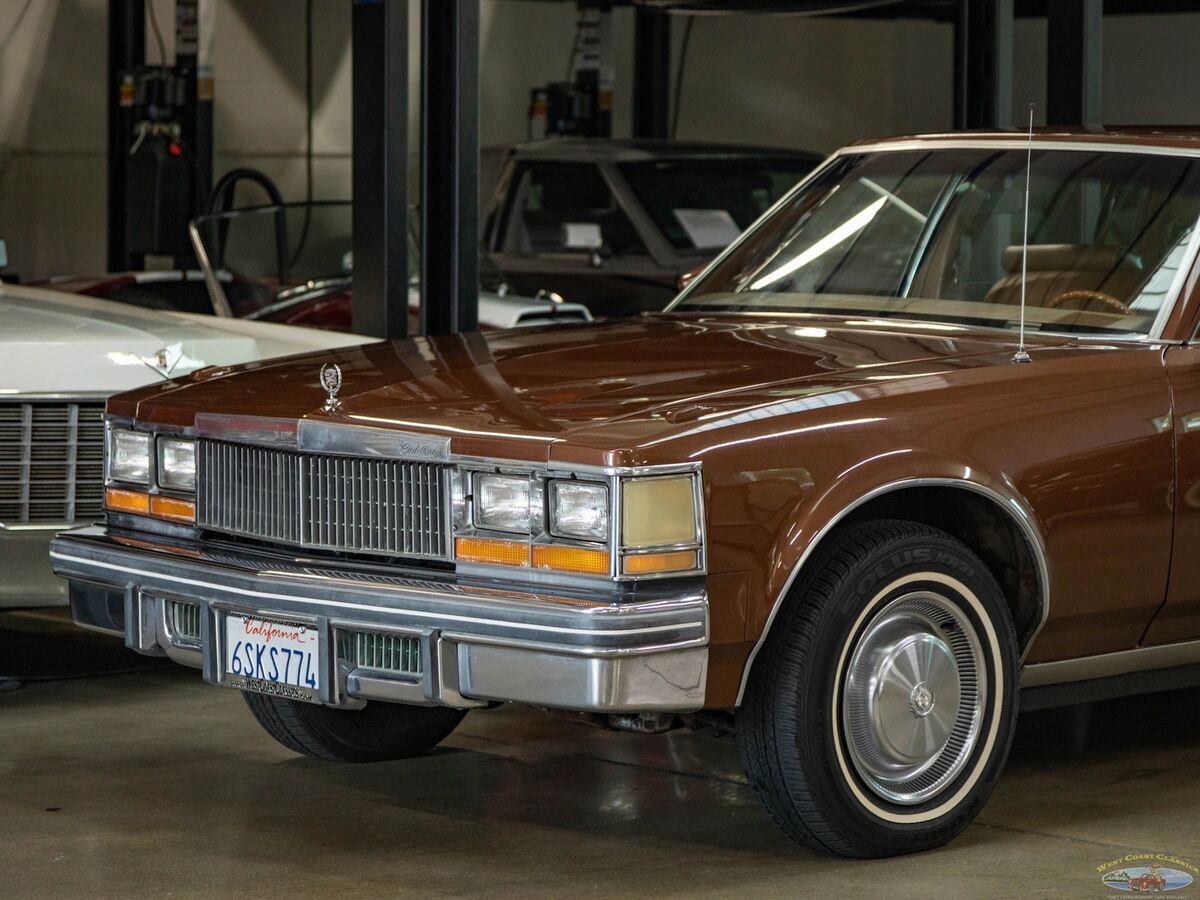 1979 Cadillac Seville V8 4 Door Sedan - photo 8